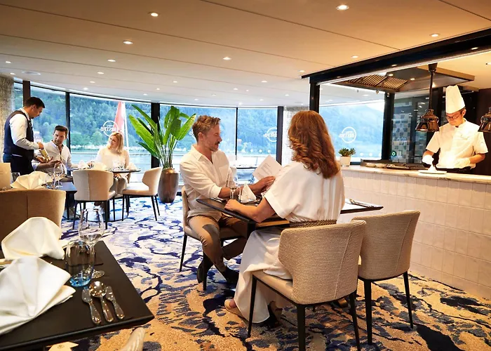 Viva Riverside Frankfurt Úszó hotel *